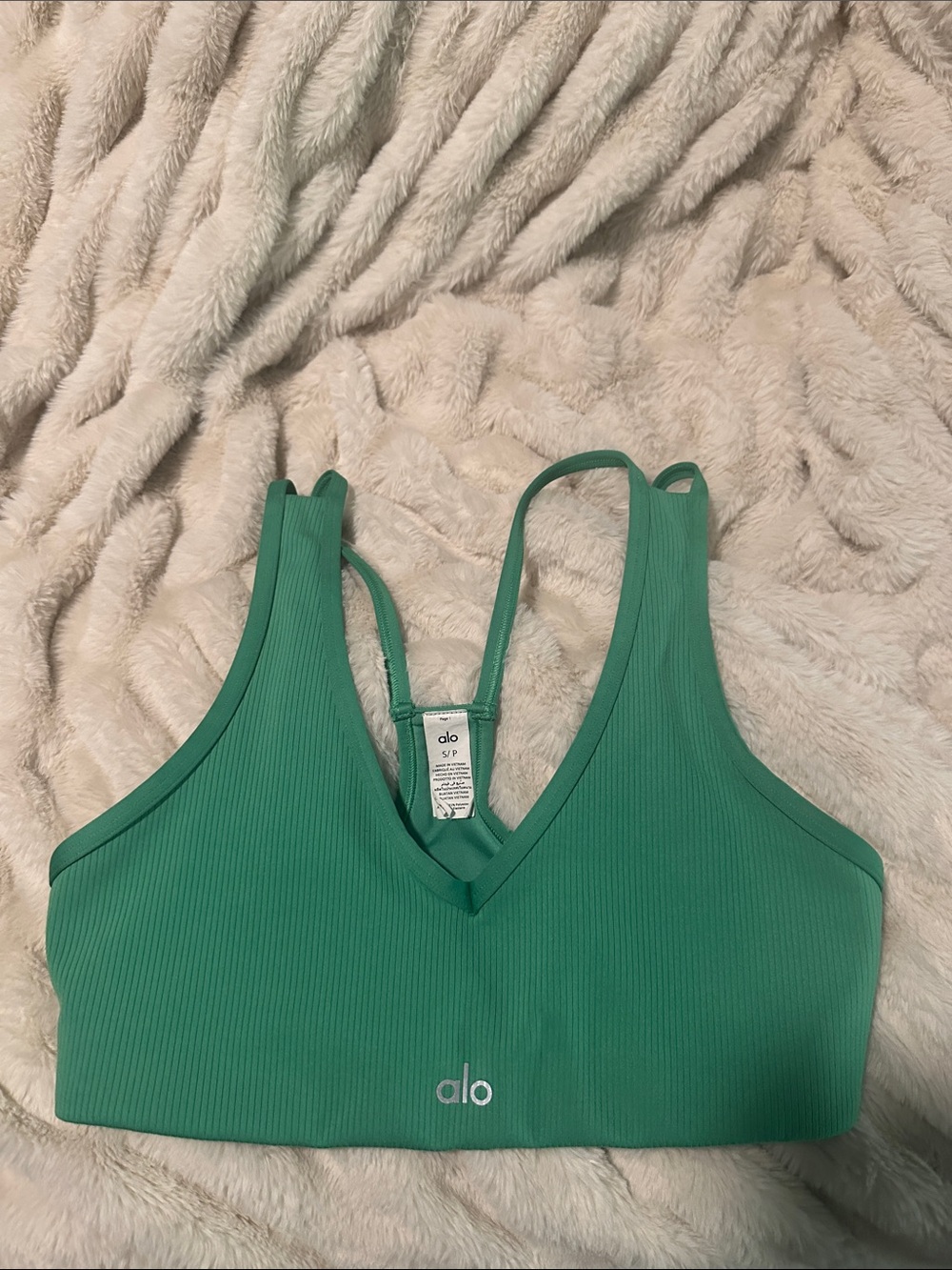Alo Yoga Airlift Jump Start Ribbed V-Neck Sports Bra in Lettuce SOLD OUT COLOR S